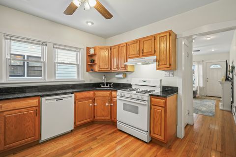 Tiny photo for 3524 Raymond Avenue, Brookfield, IL 60513 (MLS # 12531352)