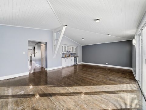 Tiny photo for 10618 Mason Avenue, Chicago Ridge, IL 60415 (MLS # 12530730)