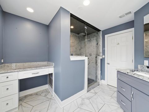 Tiny photo for 10618 Mason Avenue, Chicago Ridge, IL 60415 (MLS # 12530730)