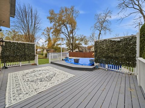 Tiny photo for 10618 Mason Avenue, Chicago Ridge, IL 60415 (MLS # 12530730)