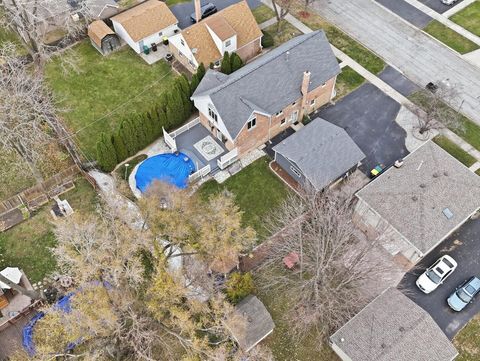 Tiny photo for 10618 Mason Avenue, Chicago Ridge, IL 60415 (MLS # 12530730)