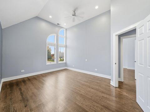 Tiny photo for 10618 Mason Avenue, Chicago Ridge, IL 60415 (MLS # 12530730)