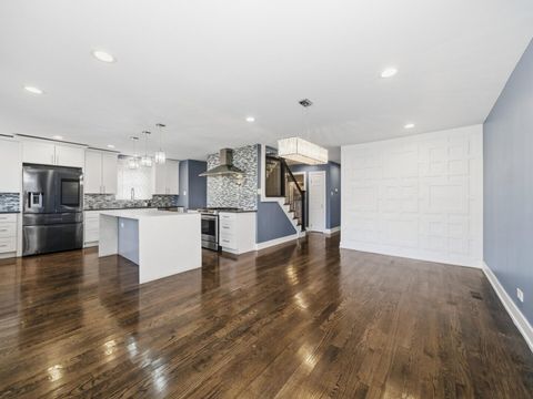 Tiny photo for 10618 Mason Avenue, Chicago Ridge, IL 60415 (MLS # 12530730)