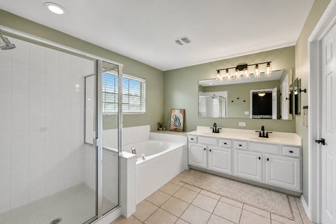 Tiny photo for 433 Tiverton Street #433, Elgin, IL 60124 (MLS # 12711388)