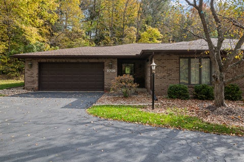 Photo of 3726 53rd Street #1, Moline, IL 61265 (MLS # 12796915)