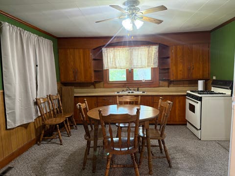 Tiny photo for 810 W Longstreet Road, Marion, IL 62959 (MLS # 12683924)