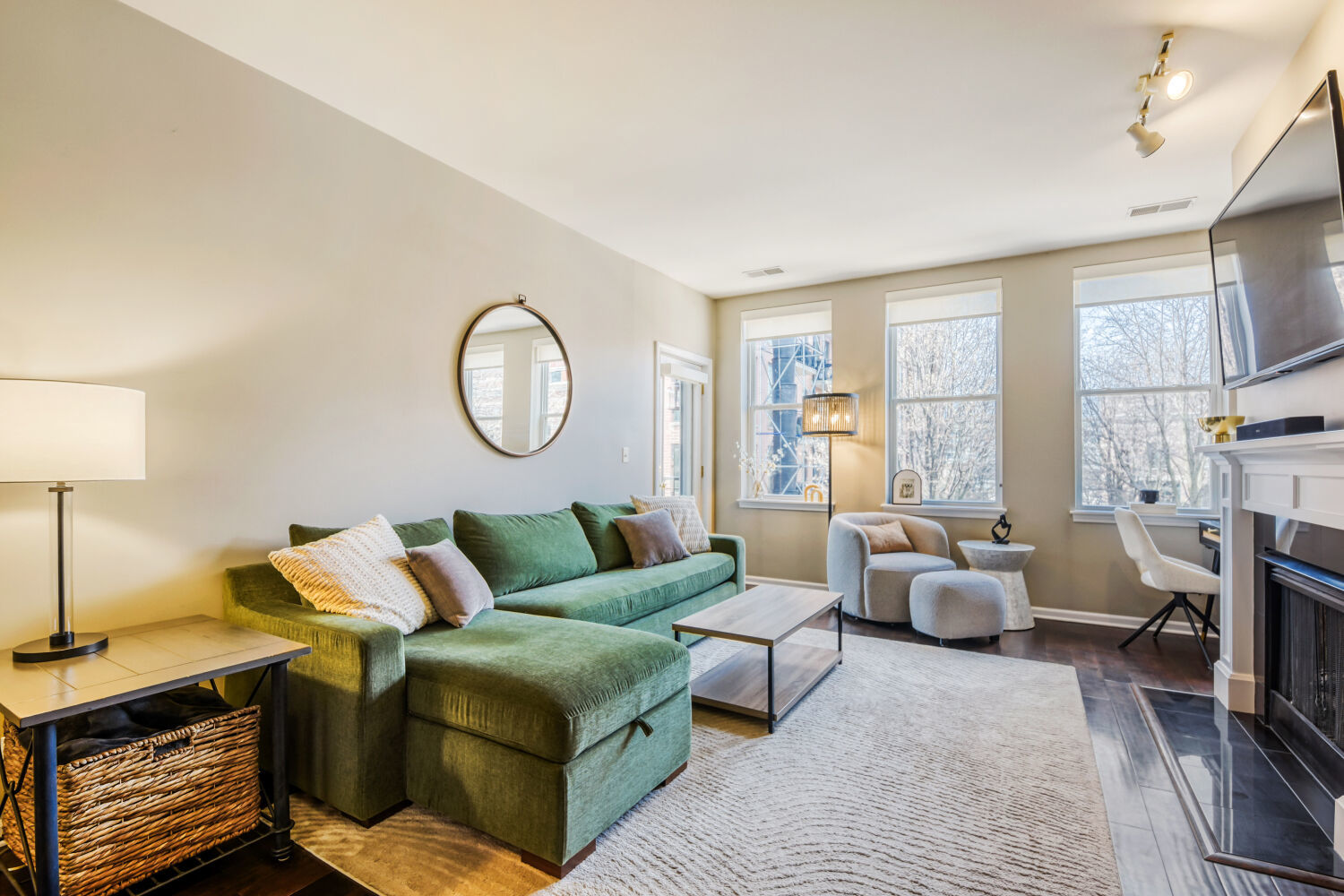 1215 N Orleans Street 303