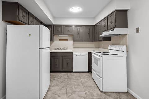 Tiny photo for 2501 26th Avenue Court #G1, Rock Island, IL 61201 (MLS # 12717523)