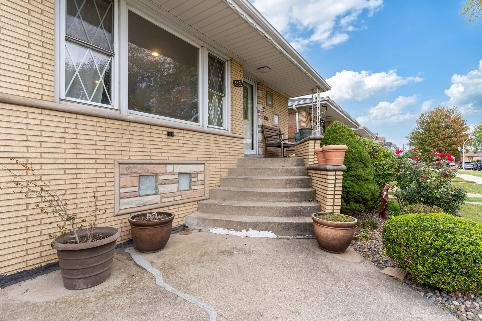 6850 W 64th Street