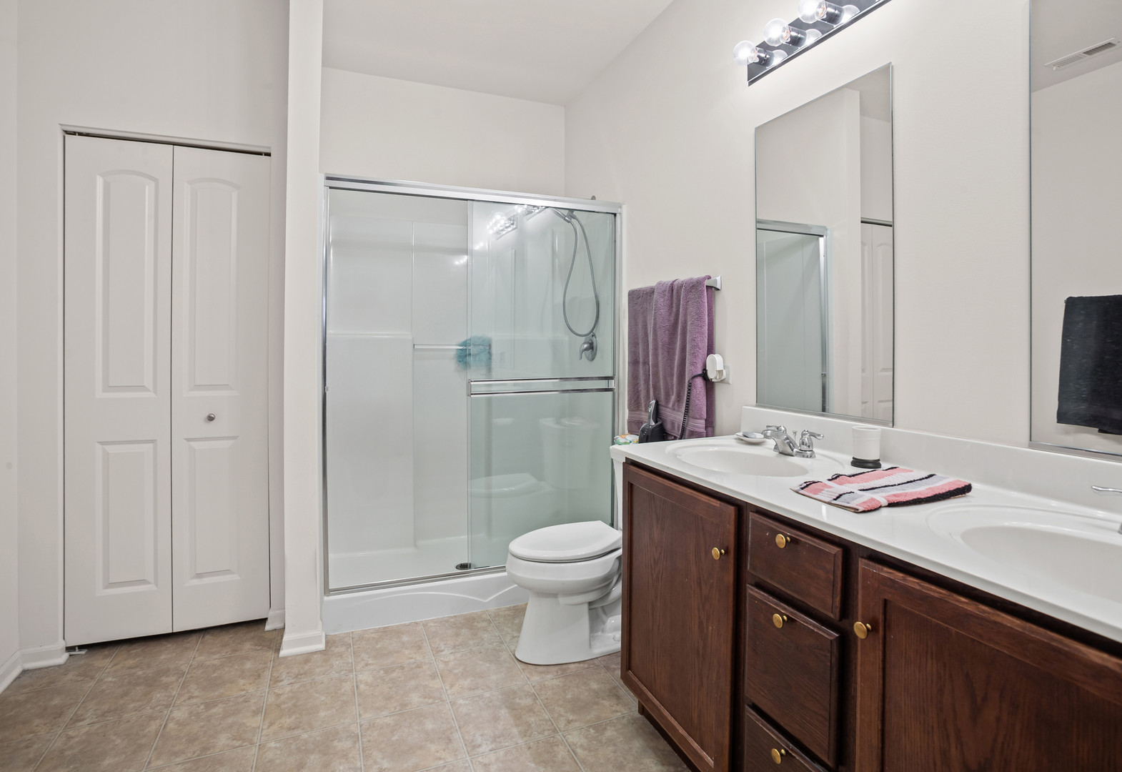 Pingree Grove, Illinois 60140, United States, 2 Bedrooms Bedrooms, ,2 BathroomsBathrooms,Residential,Active,244863