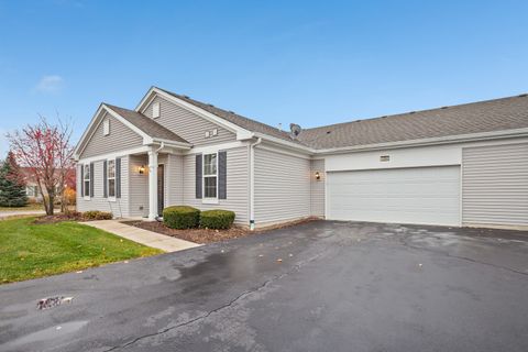 Tiny photo for 1594 Hannah Lane #1112, Pingree Grove, IL 60140 (MLS # 12511905)