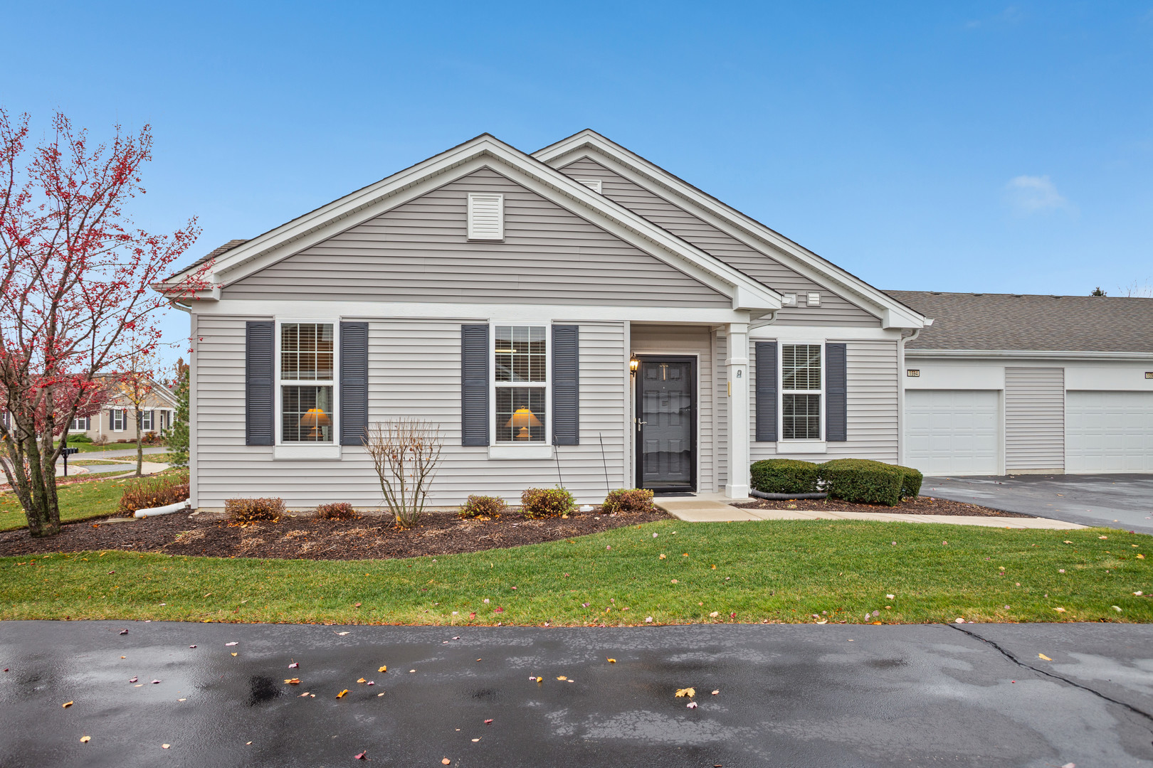 Pingree Grove, Illinois 60140, United States, 2 Bedrooms Bedrooms, ,2 BathroomsBathrooms,Residential,Active,244863