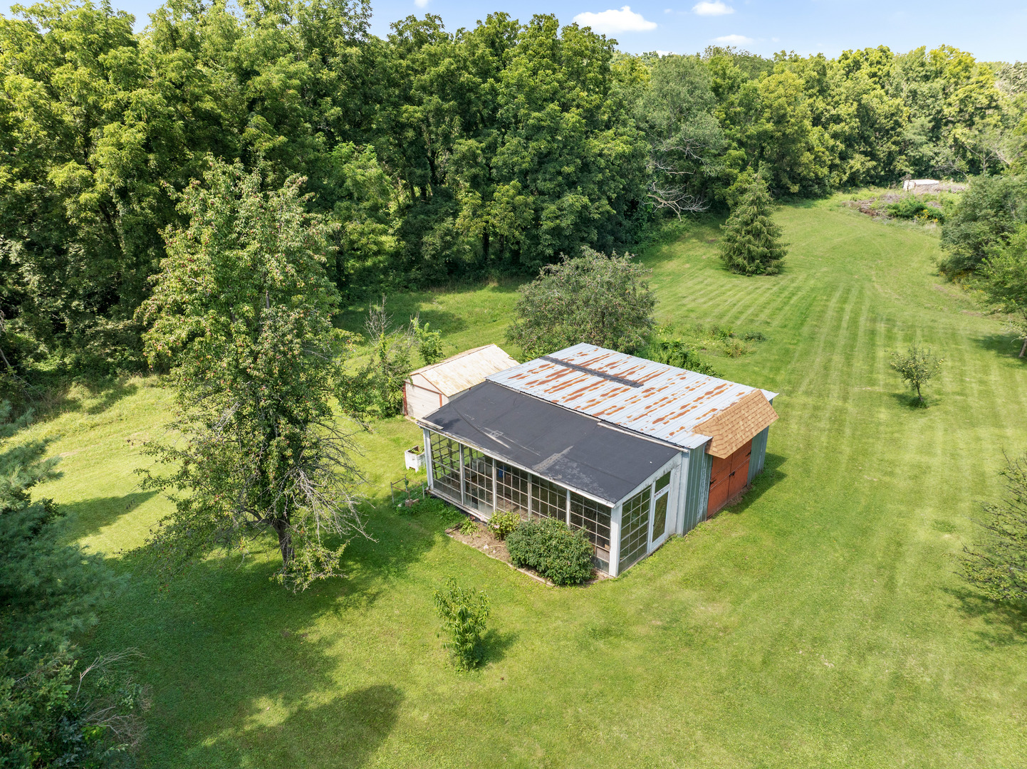 7475 VALENTINE Lane