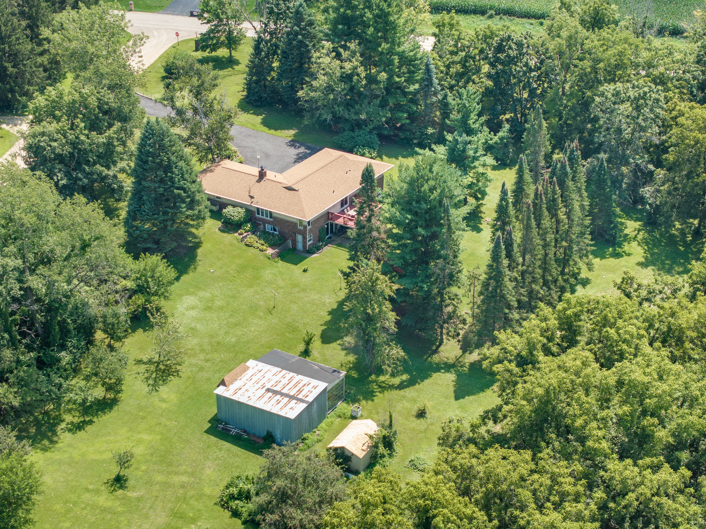 7475 VALENTINE Lane