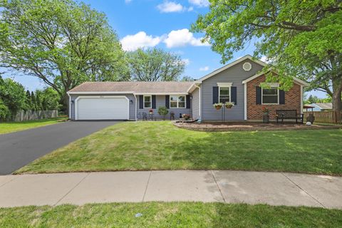 Photo of 1412 Creighton Avenue, Naperville, IL 60565 (MLS # 12683979)
