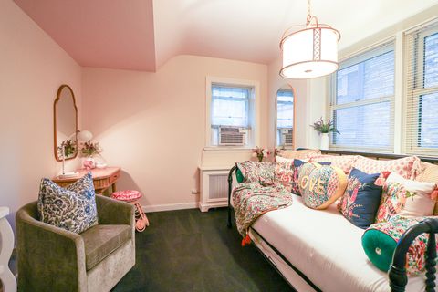 Tiny photo for 616 Michigan Avenue #G, Evanston, IL 60202 (MLS # 12492650)
