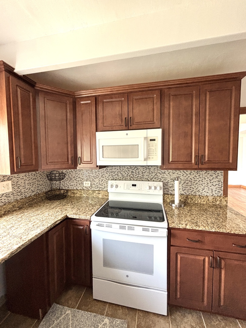 1950 W Hood Avenue 4C