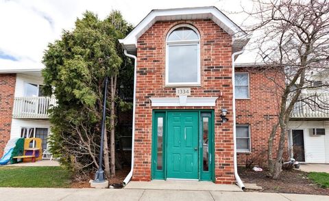 2 beds bed, 1 baths bath property at 1334 Cunat Court 2a, Lake In The Hills, IL 60156