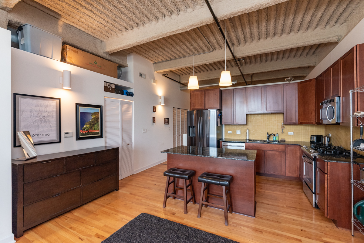 2545 S Dearborn Street 511