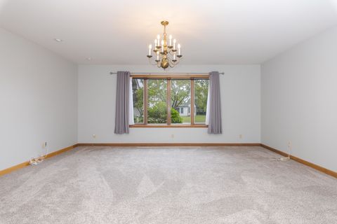 Tiny photo for 1810 Cardinal Court, Pontiac, IL 61764 (MLS # 12631372)