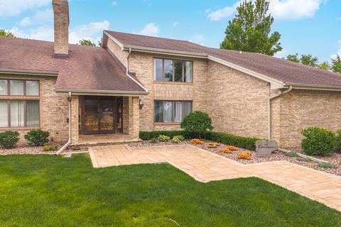 Tiny photo for 1810 Cardinal Court, Pontiac, IL 61764 (MLS # 12631372)