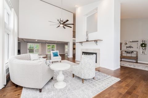 Tiny photo for 1810 Cardinal Court, Pontiac, IL 61764 (MLS # 12631372)