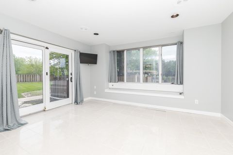 Tiny photo for 1810 Cardinal Court, Pontiac, IL 61764 (MLS # 12631372)
