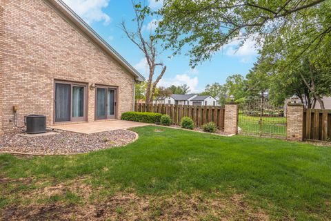 Tiny photo for 1810 Cardinal Court, Pontiac, IL 61764 (MLS # 12631372)