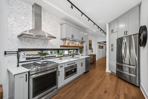 Tiny photo for 6523 S Minerva Avenue #3, Chicago, IL 60637 (MLS # 12521894)