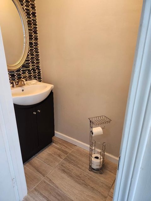 Tiny photo for 1433 Bristol Avenue, Westchester, IL 60154 (MLS # 12515964)