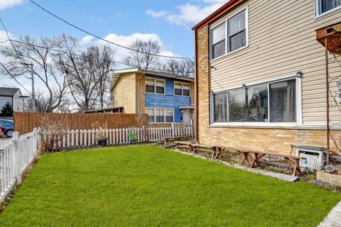 Tiny photo for 543 Lynn Court #A, Glendale Heights, IL 60139 (MLS # 12572406)