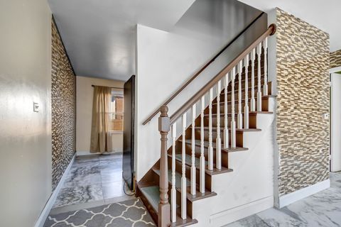 Tiny photo for 543 Lynn Court #A, Glendale Heights, IL 60139 (MLS # 12572406)