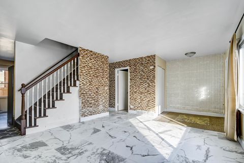 Tiny photo for 543 Lynn Court #A, Glendale Heights, IL 60139 (MLS # 12572406)