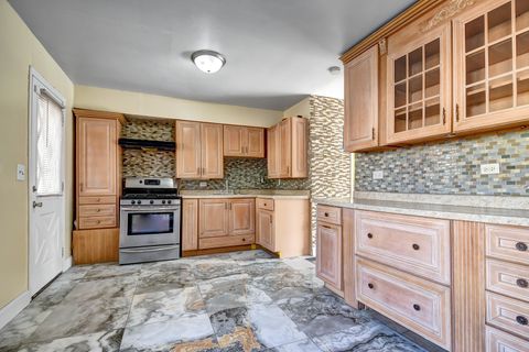 Tiny photo for 543 Lynn Court #A, Glendale Heights, IL 60139 (MLS # 12572406)