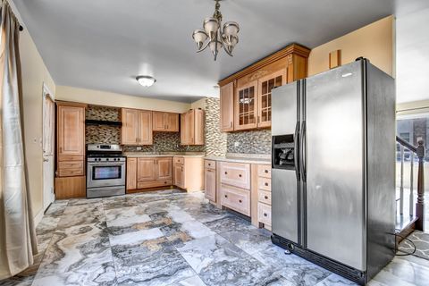 Tiny photo for 543 Lynn Court #A, Glendale Heights, IL 60139 (MLS # 12572406)