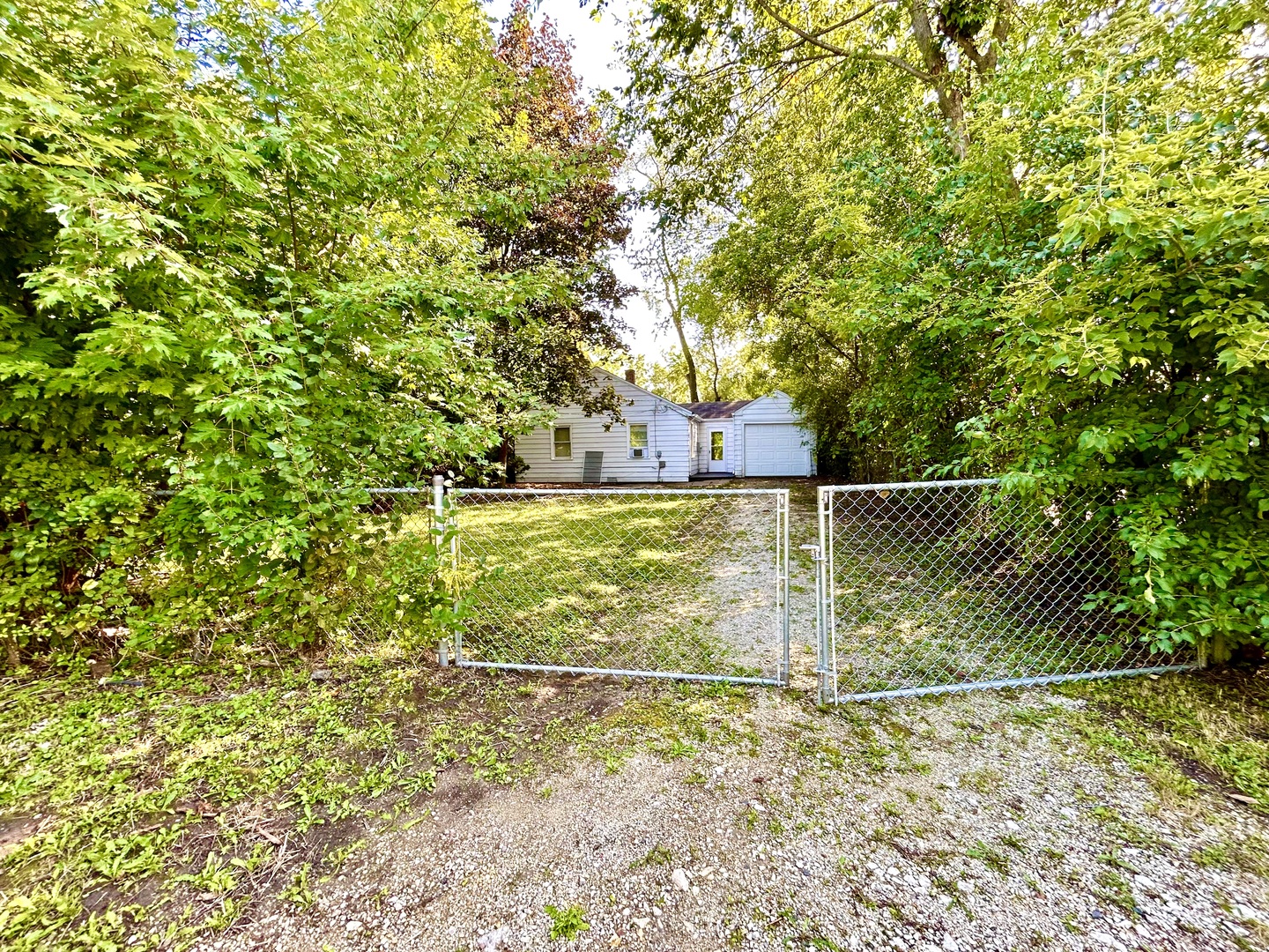 905 Rockland Road