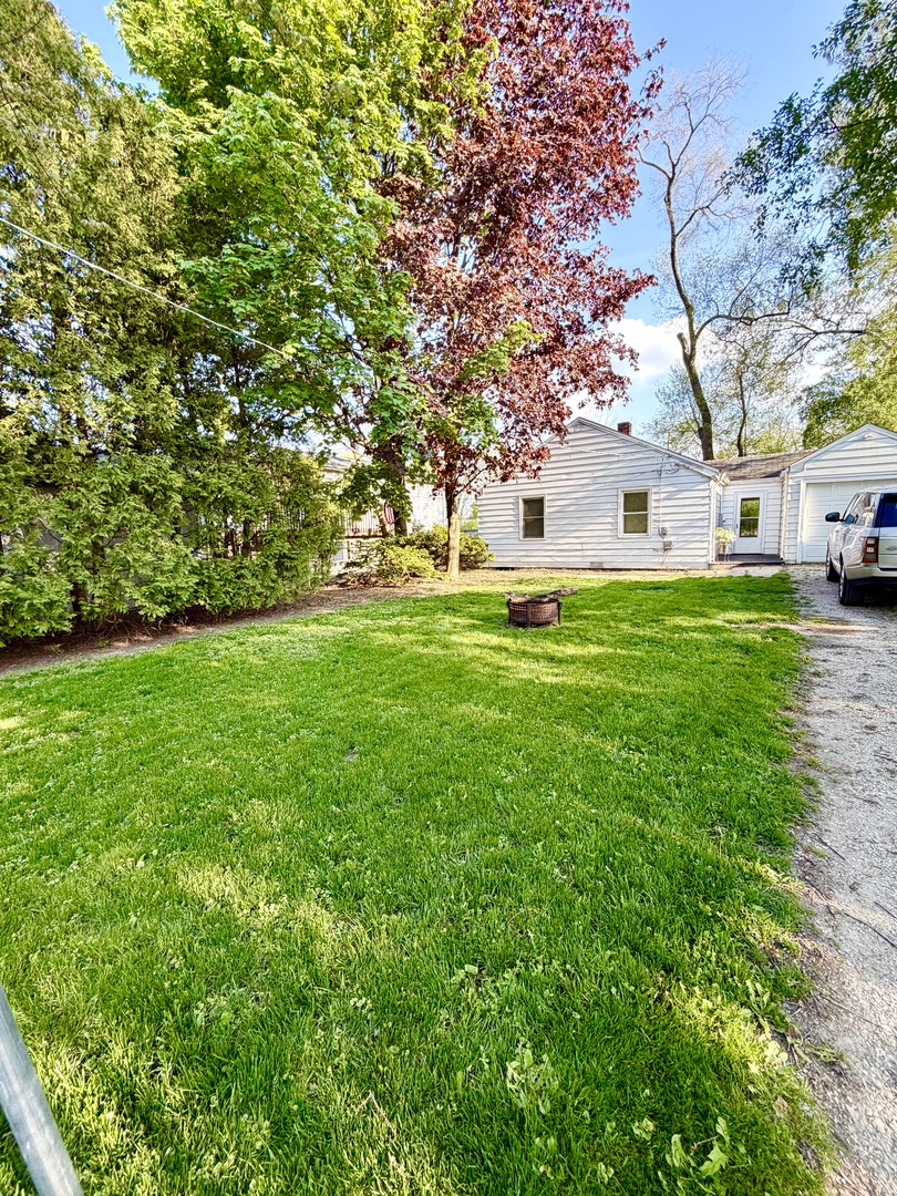 905 Rockland Road