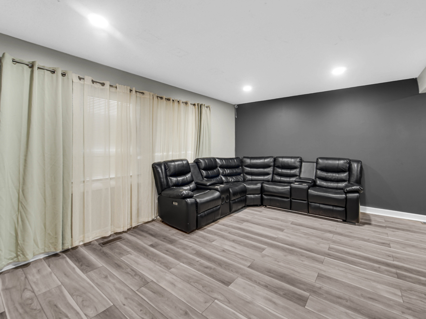 5563 Court F