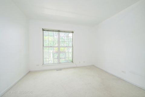 Tiny photo for 602 Muskegan Court #602, Vernon Hills, IL 60061 (MLS # 12403781)