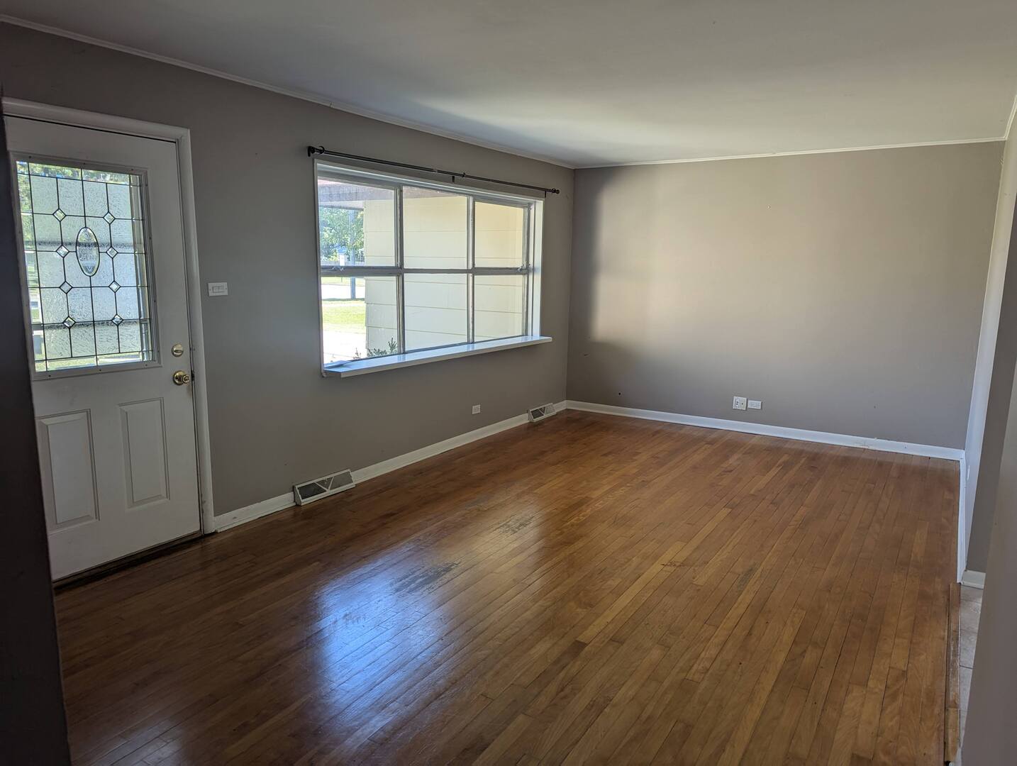 Palatine, Illinois 60067, United States, 3 Bedrooms Bedrooms, ,1 BathroomBathrooms,Residential,Active,212379