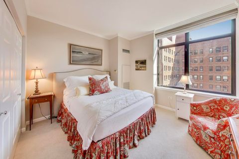 Tiny photo for 1122 N Dearborn Street #18i, Chicago, IL 60610 (MLS # 12458042)