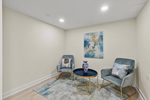 Tiny photo for 7249 N CAMPBELL Avenue #B, Chicago, IL 60645 (MLS # 12500223)