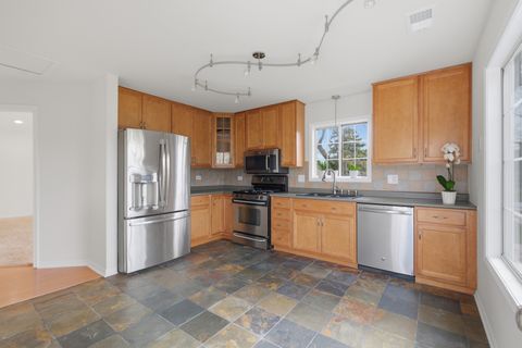 Tiny photo for 1312 E Evergreen Drive #2, Palatine, IL 60074 (MLS # 12630291)