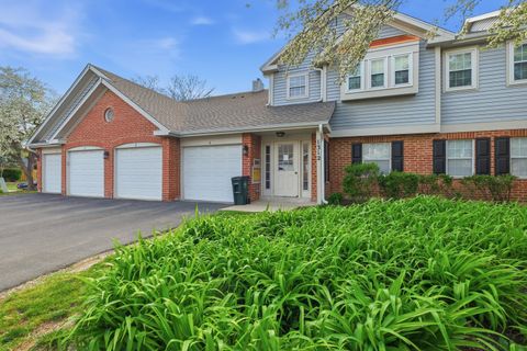 Photo of 1312 E Evergreen Drive #2, Palatine, IL 60074 (MLS # 12630291)