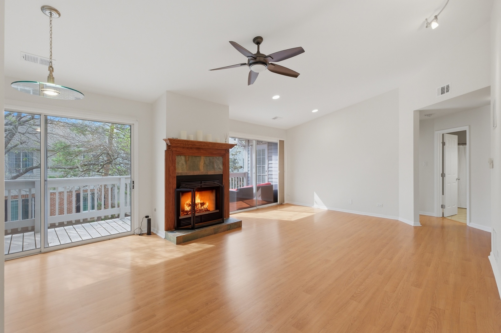 1312 E Evergreen Drive 2