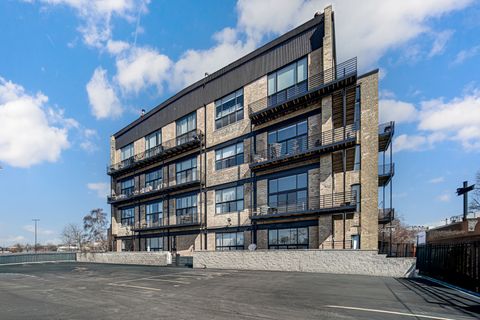 Photo of 2614 N Clybourn Avenue #102, Chicago, IL 60614 (MLS # 12587946)