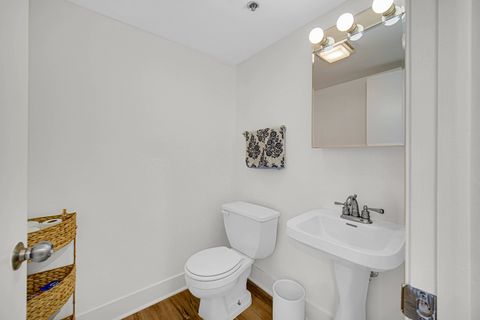 Tiny photo for 2614 N Clybourn Avenue #102, Chicago, IL 60614 (MLS # 12587946)