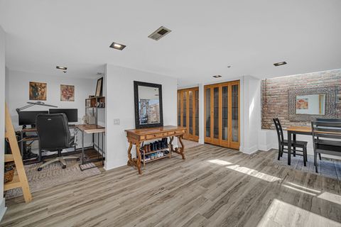 Tiny photo for 2614 N Clybourn Avenue #102, Chicago, IL 60614 (MLS # 12587946)