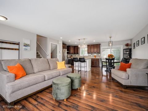 Tiny photo for 0S015 Cottonwood Drive, Wheaton, IL 60187 (MLS # 12495797)