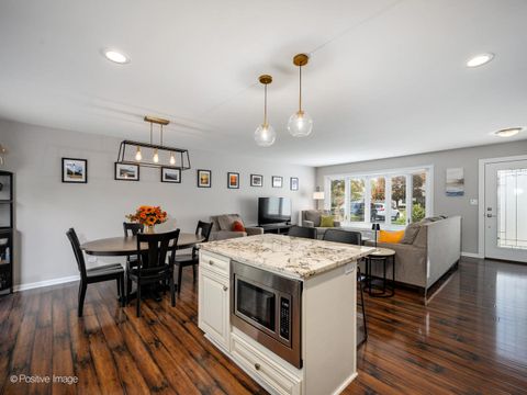 Tiny photo for 0S015 Cottonwood Drive, Wheaton, IL 60187 (MLS # 12495797)